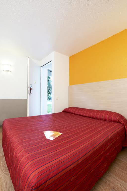 Hotel Du Parc - Chantepie Buitenkant foto